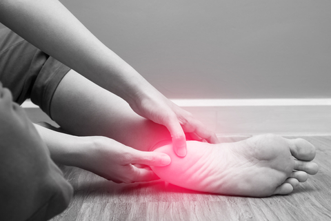 Heel Pain, Foot Arch Pain - Marlow Sports Therapy
Photo 105311989 | Foot Pain © Thitikarn Wattanamongkol | Dreamstime.com
